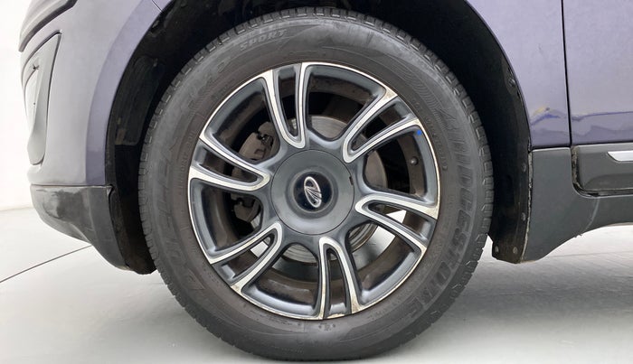 2018 Mahindra MARAZZO M8 7 STR, Diesel, Manual, 31,320 km, Left Front Wheel