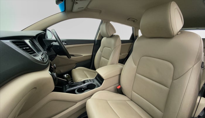 2017 Hyundai Tucson 2WD AT GLS DIESEL, Diesel, Automatic, 39,474 km, Right Side Front Door Cabin