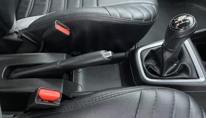 2019 Maruti Swift VXI D, Petrol, Manual, 18,525 km, Gear Lever
