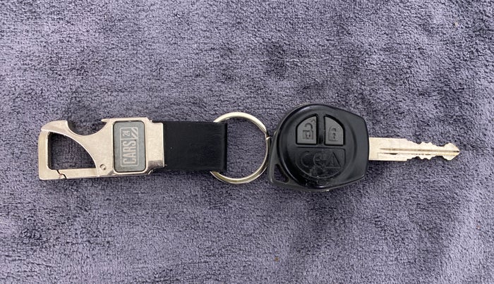 2019 Maruti Swift VXI D, Petrol, Manual, 18,525 km, Key Close Up