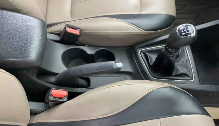 2014 Hyundai Elite i20 ASTA 1.2, Petrol, Manual, 74,879 km, Gear Lever