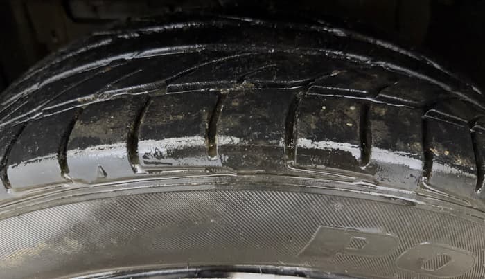 2021 Toyota URBAN CRUISER MID GRADE AT, Petrol, Automatic, 1,02,809 km, Left Front Tyre Tread