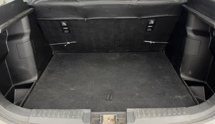 2021 Toyota URBAN CRUISER MID GRADE AT, Petrol, Automatic, 1,02,809 km, Boot Inside