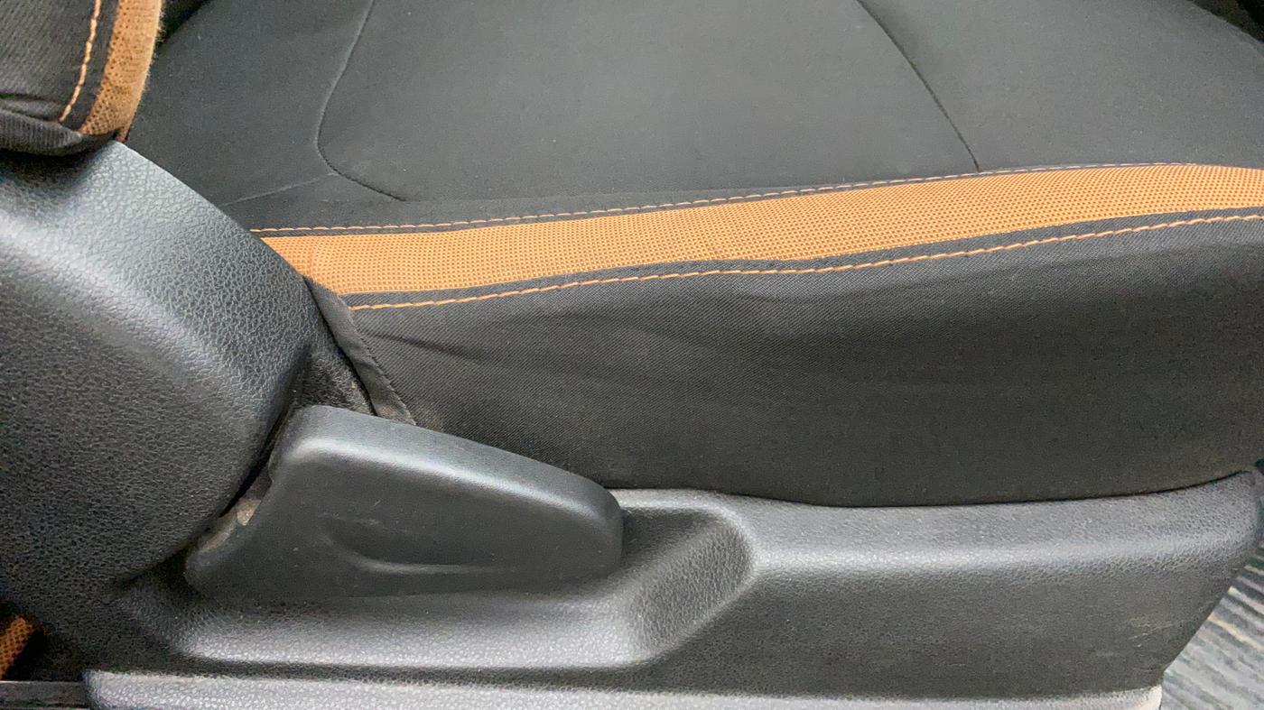 2018 Renault Kwid CLIMBER 1.0 AMT, Petrol, Automatic, 56,057 km, Driver Side Adjustment Panel