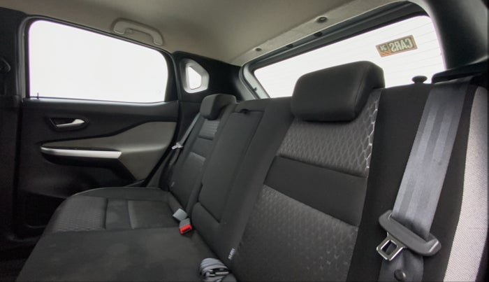 2022 Nissan MAGNITE XV EXECUTIVE TURBO CVT, Petrol, Automatic, 21,255 km, Right Side Rear Door Cabin