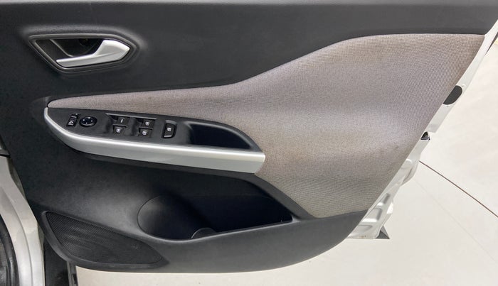 2022 Nissan MAGNITE XV EXECUTIVE TURBO CVT, Petrol, Automatic, 21,255 km, Driver Side Door Panels Control