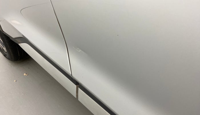 2022 Nissan MAGNITE XV EXECUTIVE TURBO CVT, Petrol, Automatic, 21,255 km, Driver-side door - Slightly dented