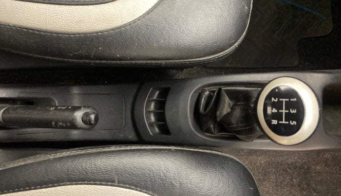 2013 Maruti Wagon R 1.0 LXI CNG, CNG, Manual, 85,769 km, Gear Lever