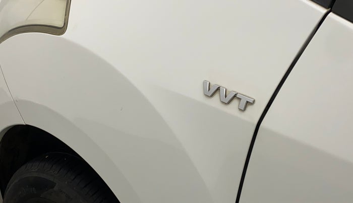 2015 Maruti Ertiga VXI CNG, CNG, Manual, 65,415 km, Left fender - Slightly dented