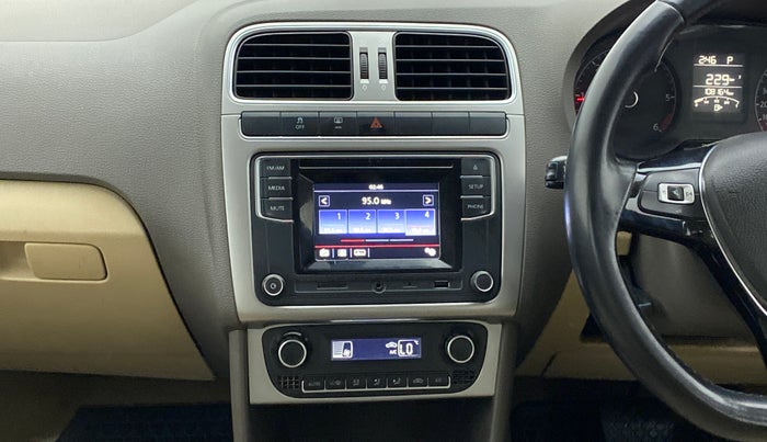 2016 Volkswagen Vento HIGHLINE 1.5 AT, Diesel, Automatic, 1,08,164 km, Air Conditioner