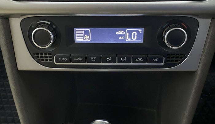 2016 Volkswagen Vento HIGHLINE 1.5 AT, Diesel, Automatic, 1,08,164 km, Automatic Climate Control