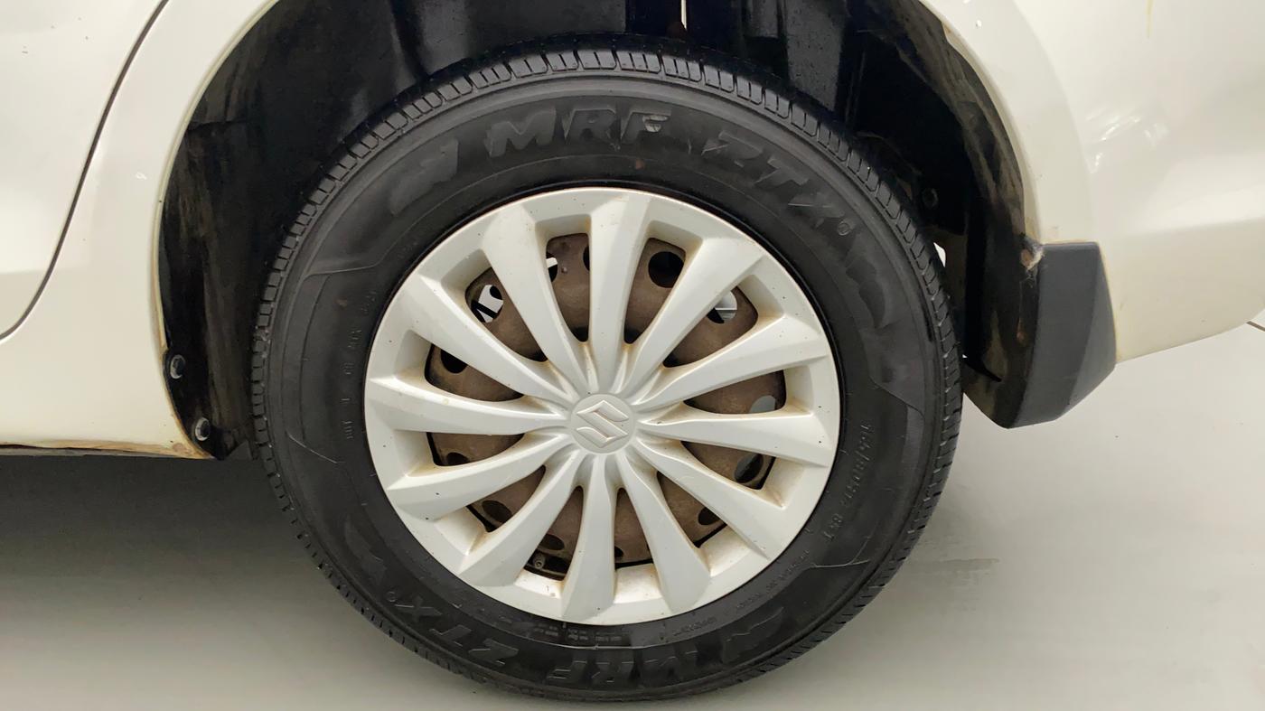 2015 Maruti Swift Dzire VXI, Petrol, Manual, 62,035 km, Left Rear Wheel