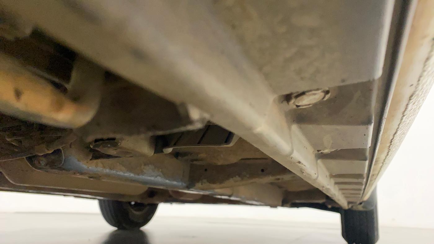 2015 Maruti Swift Dzire VXI, Petrol, Manual, 62,035 km, Right Side Underbody