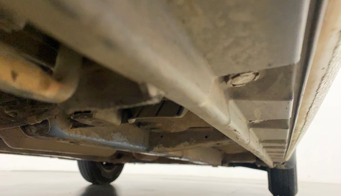 2015 Maruti Swift Dzire VXI, Petrol, Manual, 62,035 km, Right Side Underbody
