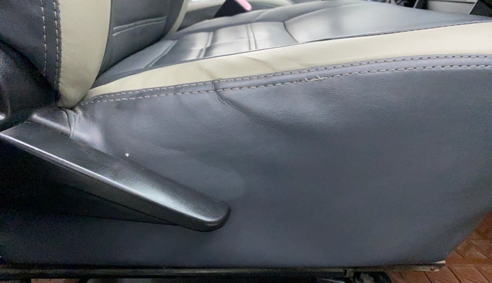 2012 Toyota Etios GD, Diesel, Manual, 62,604 km, Driver Side Adjustment Panel
