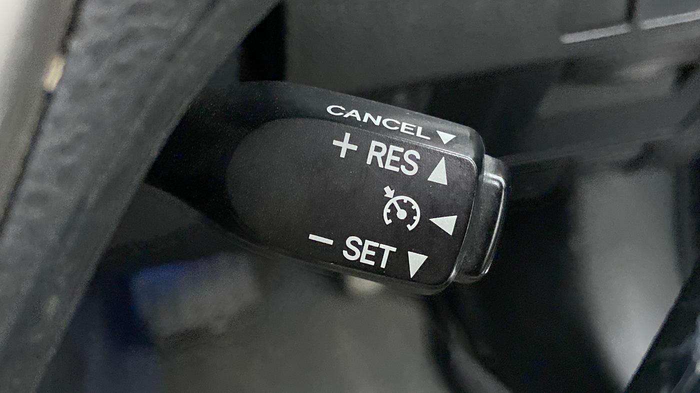 2014 Toyota Corolla Altis VL AT, Petrol, Automatic, 58,570 km, Adaptive Cruise Control