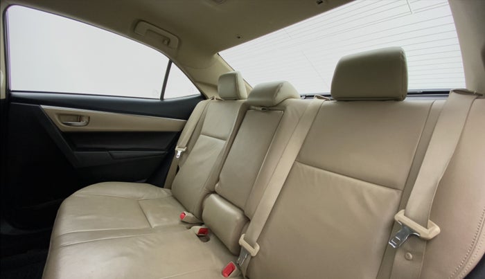 2014 Toyota Corolla Altis VL AT, Petrol, Automatic, 58,570 km, Right Side Rear Door Cabin