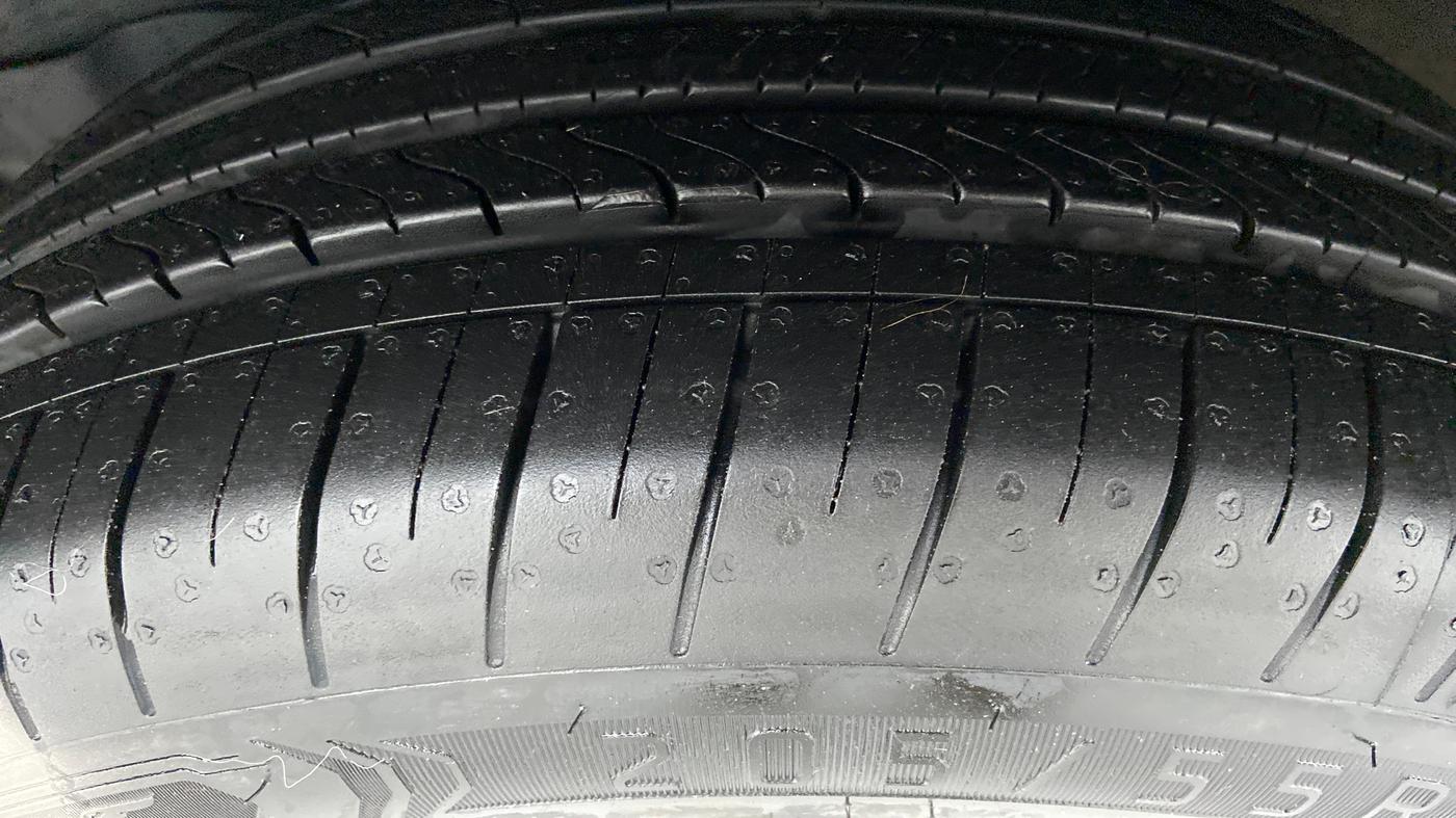 2014 Toyota Corolla Altis VL AT, Petrol, Automatic, 58,570 km, Left Front Tyre Tread