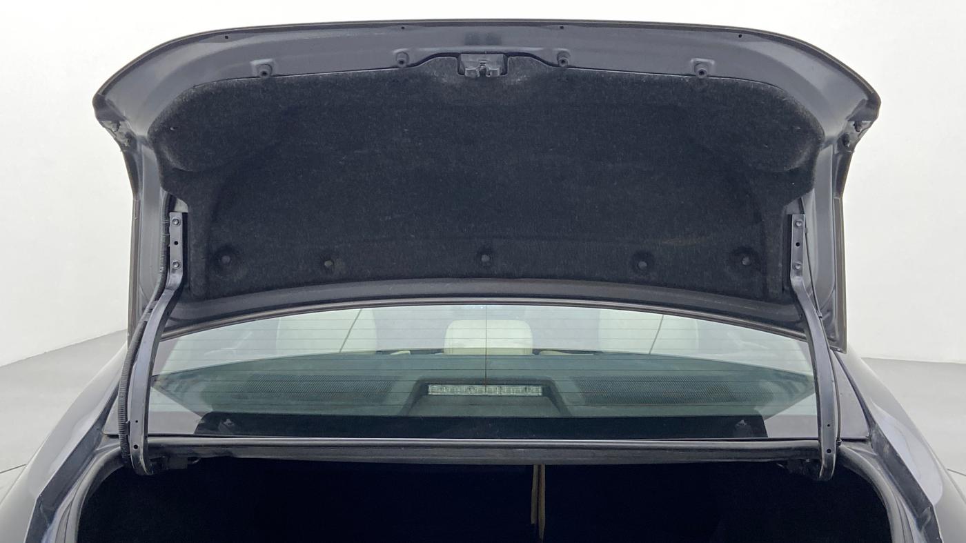 2014 Toyota Corolla Altis VL AT, Petrol, Automatic, 58,570 km, Boot Door Open