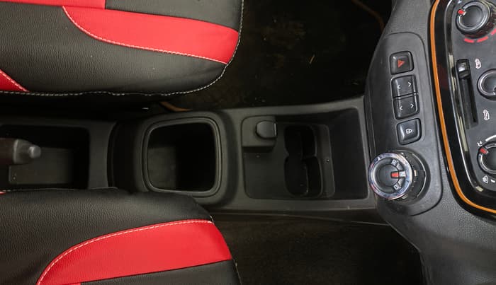 2017 Renault Kwid CLIMBER 1.0 AMT, Petrol, Automatic, 35,647 km, Gear Lever