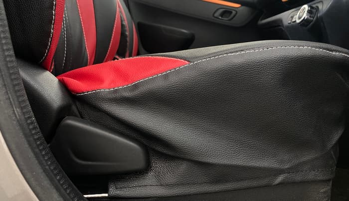 2017 Renault Kwid CLIMBER 1.0 AMT, Petrol, Automatic, 35,647 km, Driver Side Adjustment Panel