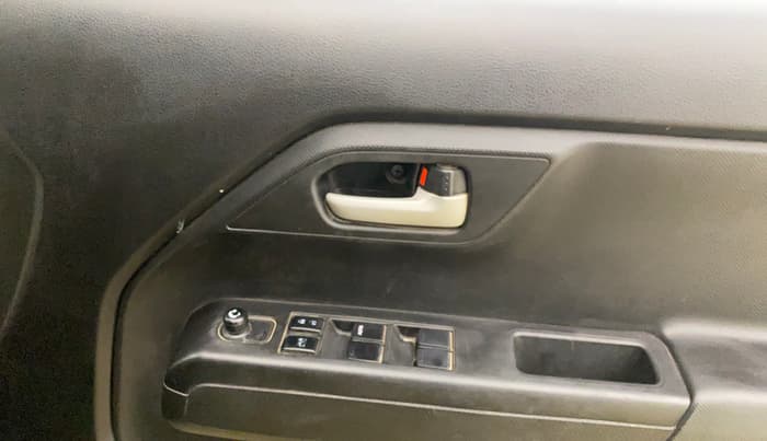 2021 Maruti New Wagon-R VXI 1.2, Petrol, Manual, 89,285 km, Driver Side Door Panels Control