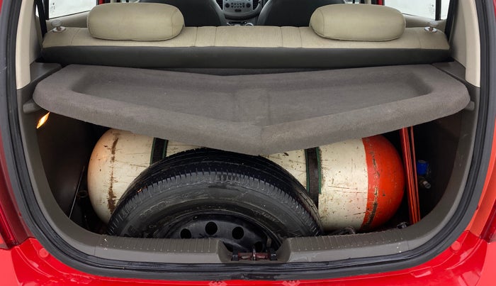 2012 Hyundai i10 SPORTZ 1.2, CNG, Manual, 86,413 km, Boot Inside