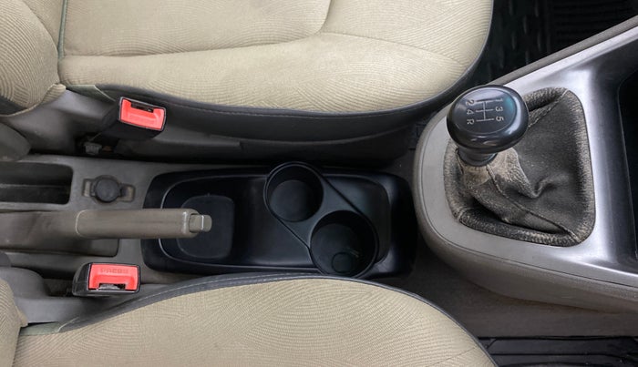 2012 Hyundai i10 SPORTZ 1.2, CNG, Manual, 86,413 km, Gear Lever