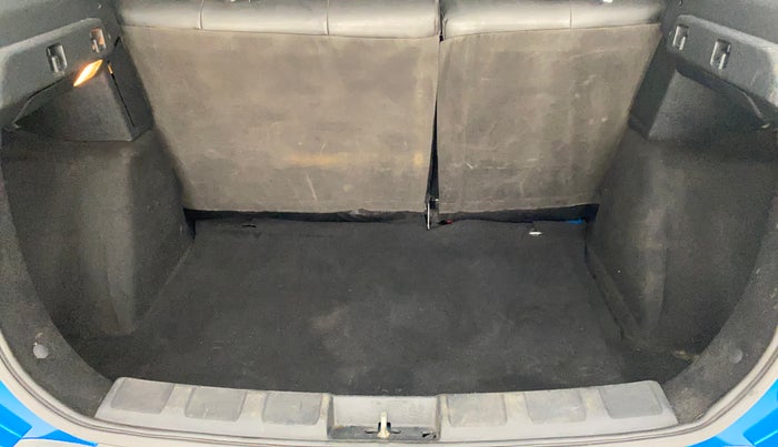 2017 Tata NEXON XZ PLUS DIESEL, Diesel, Manual, 72,054 km, Boot Inside