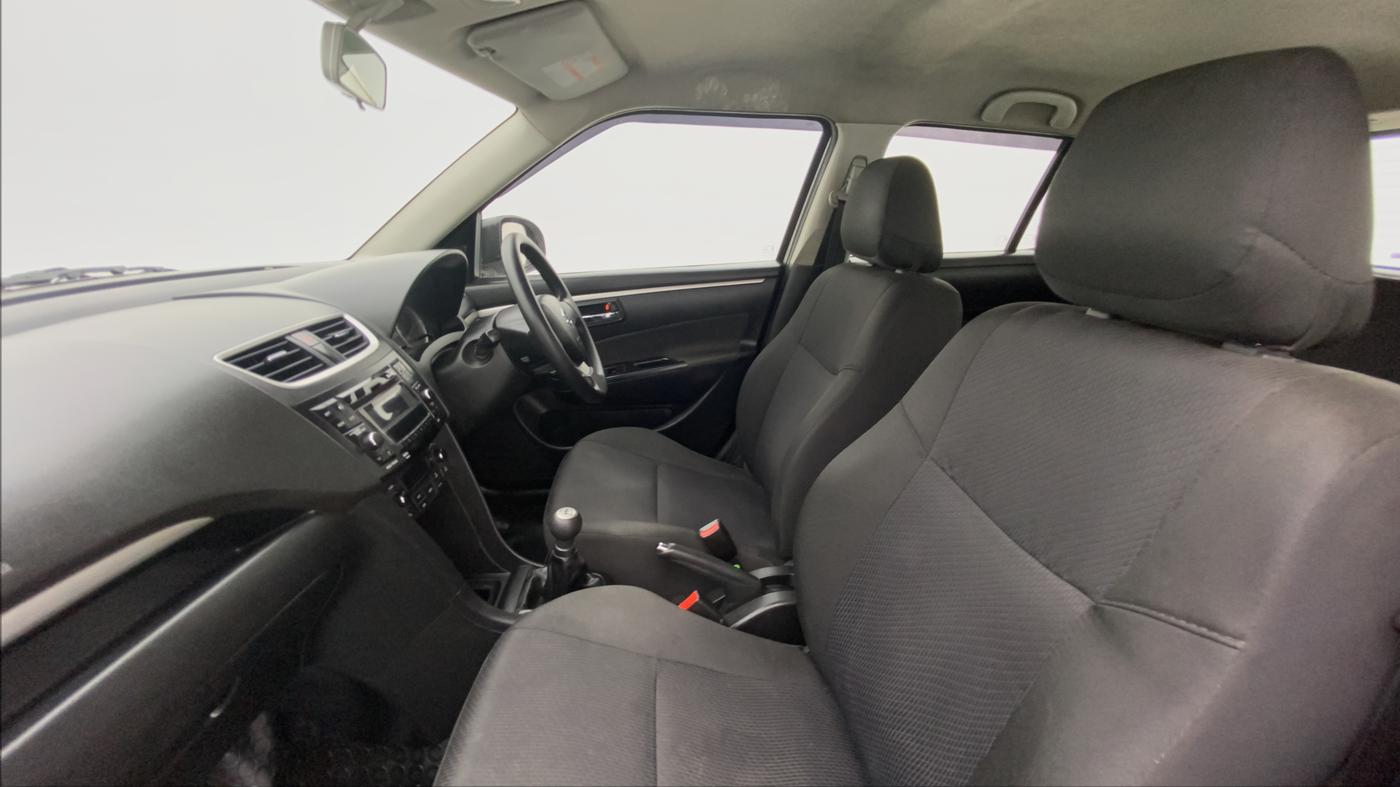 2017 Maruti Swift ZDI, Diesel, Manual, 63,615 km, Right Side Front Door Cabin