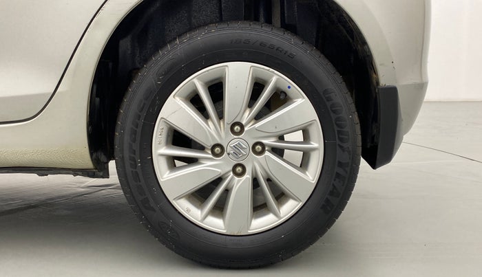 2017 Maruti Swift ZDI, Diesel, Manual, 63,615 km, Left Rear Wheel
