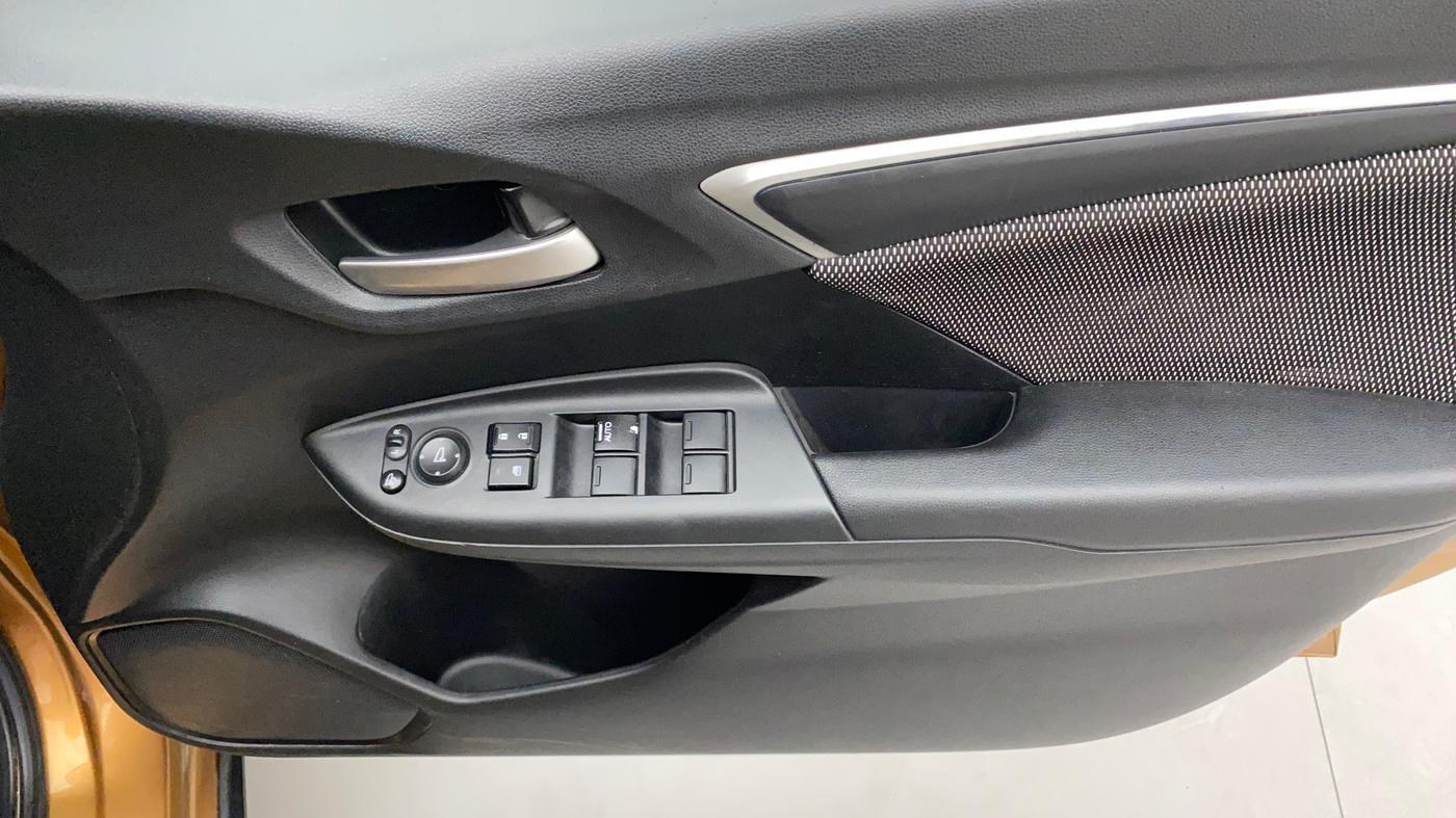 2019 Honda WR-V 1.5L I-DTEC VX MT, Diesel, Manual, 84,026 km, Driver Side Door Panels Control