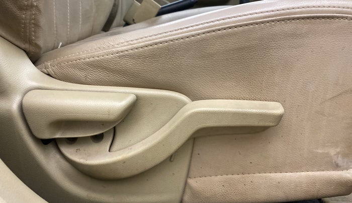 2015 Honda Amaze 1.2L I-VTEC S, Petrol, Manual, 67,474 km, Driver Side Adjustment Panel