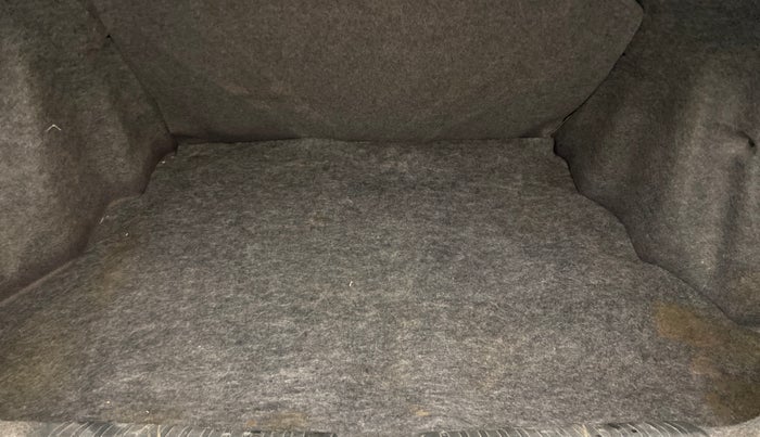 2015 Honda Amaze 1.2L I-VTEC S, Petrol, Manual, 67,474 km, Boot Inside