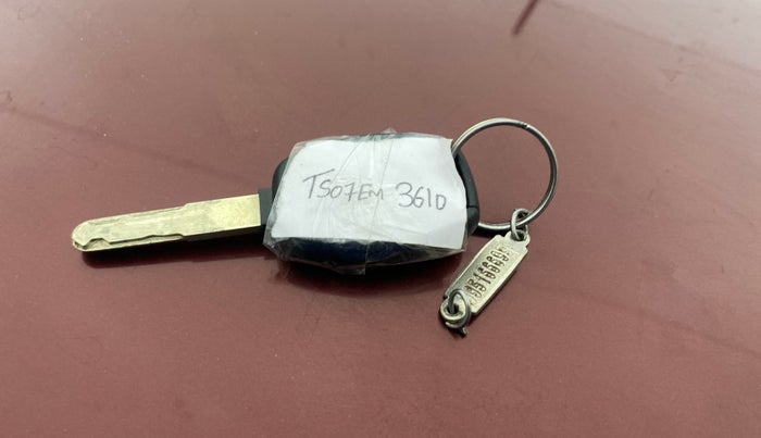 2015 Honda Amaze 1.2L I-VTEC S, Petrol, Manual, 67,474 km, Key Close Up