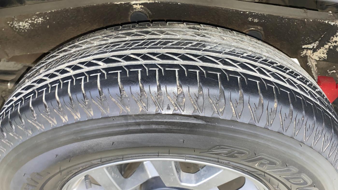 2025 Maruti JIMNY ALPHA ALL GRIP PRO AT, Petrol, Automatic, 6,249 km, Left Rear Tyre Tread