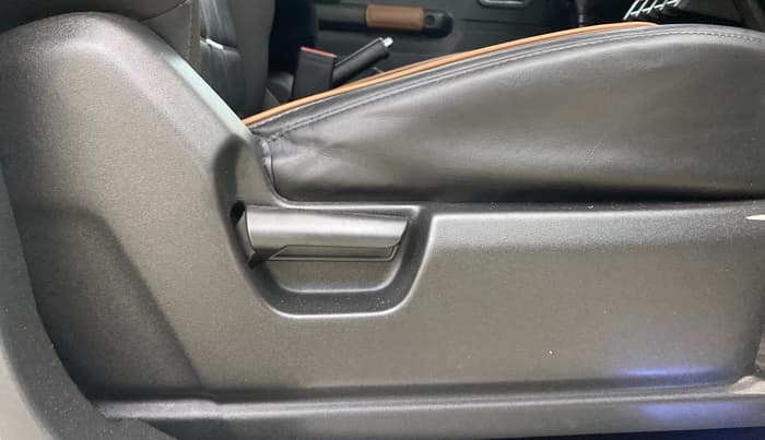 2025 Maruti JIMNY ALPHA ALL GRIP PRO AT, Petrol, Automatic, 6,249 km, Driver Side Adjustment Panel