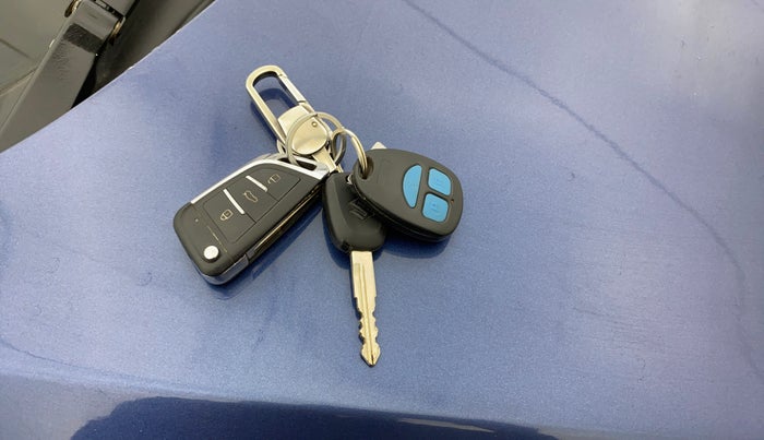 2020 Maruti Baleno SIGMA PETROL 1.2, Petrol, Manual, 43,630 km, Key Close Up