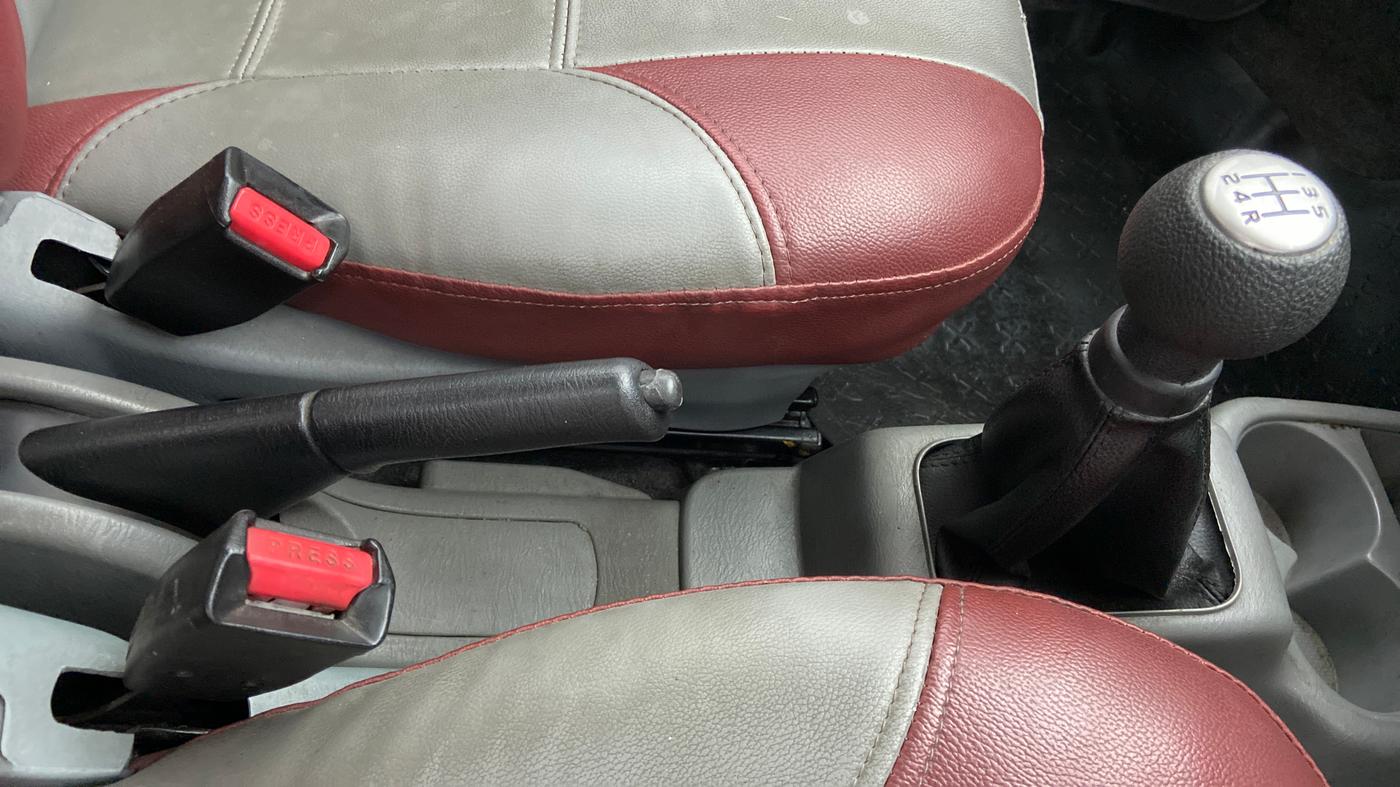 2013 Maruti Alto K10 LXI P, Petrol, Manual, 38,725 km, Gear Lever
