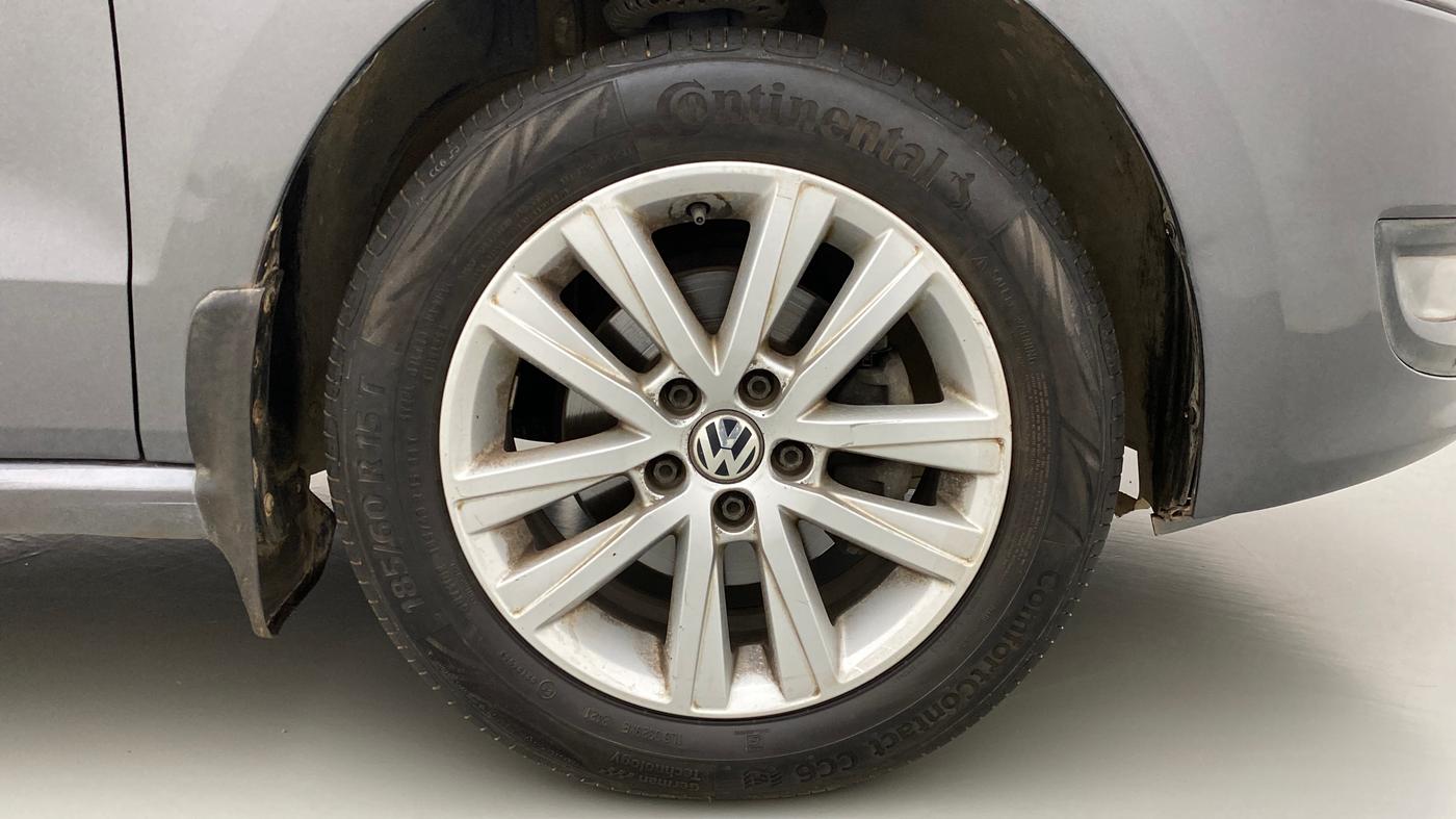 2014 Volkswagen Polo HIGHLINE1.2L PETROL, Petrol, Manual, 61,424 km, Right Front Wheel