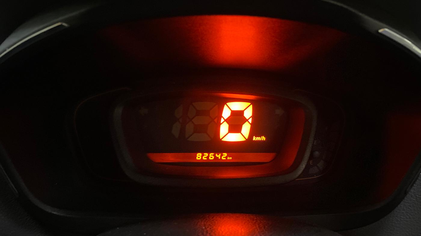 2019 Renault Kwid RXT 1.0 (O), Petrol, Manual, 82,637 km, Odometer Image
