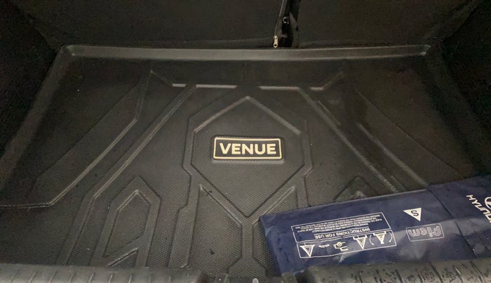 2022 Hyundai VENUE SX (O) 1.5 CRDI, Diesel, Manual, 46,270 km, Boot Inside