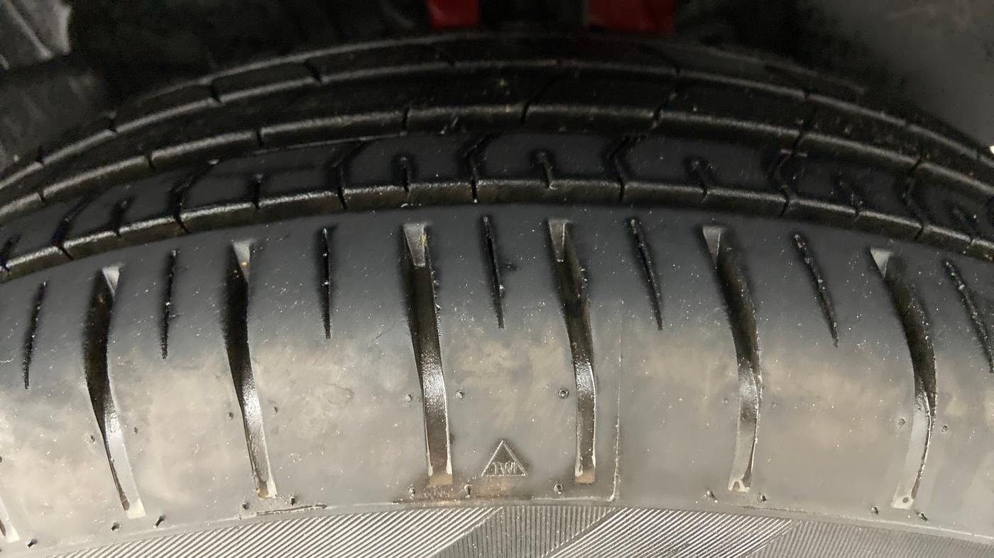 2021 Maruti Swift ZXI+, Petrol, Manual, 7,633 km, Left Rear Tyre Tread