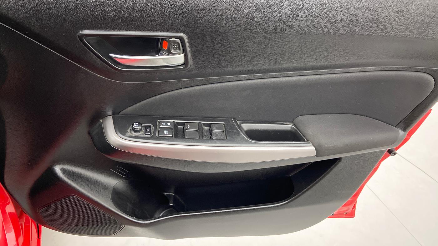 2021 Maruti Swift ZXI+, Petrol, Manual, 7,633 km, Driver Side Door Panels Control