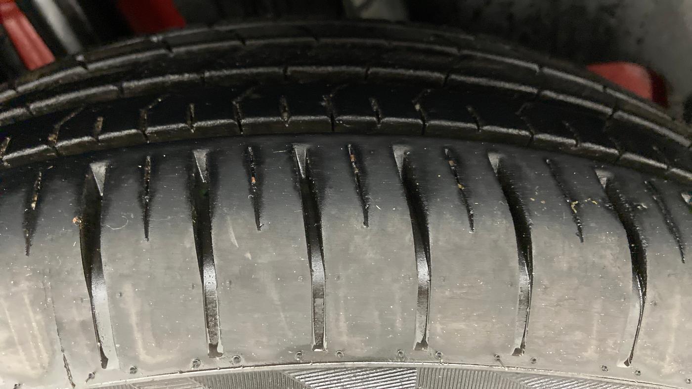 2021 Maruti Swift ZXI+, Petrol, Manual, 7,633 km, Right Rear Tyre Tread