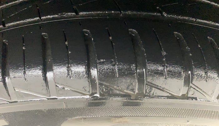 2021 Renault Kwid RXT 1.0 (O), Petrol, Manual, 41,310 km, Left Rear Tyre Tread