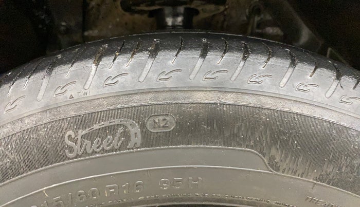 2023 Maruti BREZZA ZXI S-CNG, CNG, Manual, 70,672 km, Right Front Tyre Tread