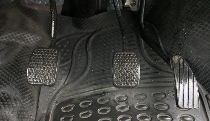 2013 Maruti Zen Estilo VXI, Petrol, Manual, 15,867 km, Pedals