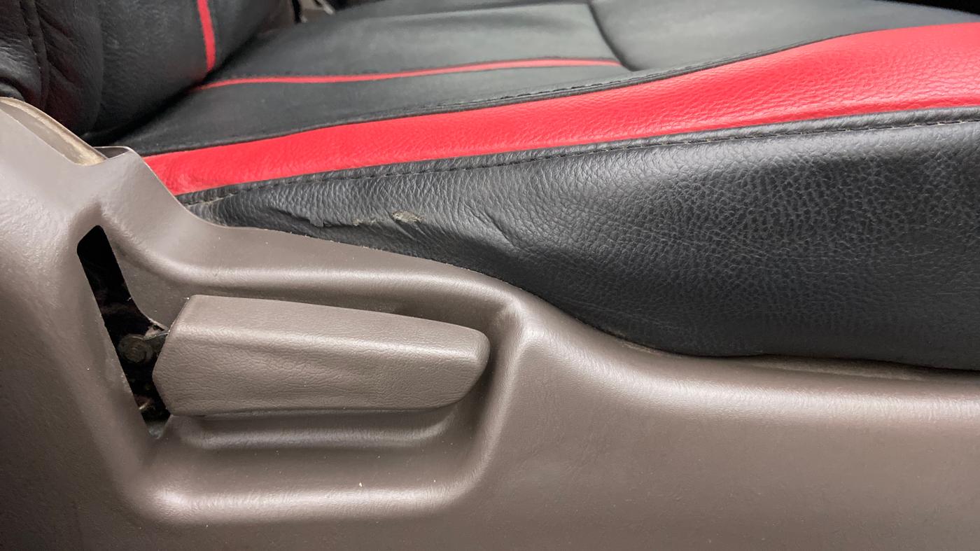 2013 Maruti Zen Estilo VXI, Petrol, Manual, 15,867 km, Driver Side Adjustment Panel
