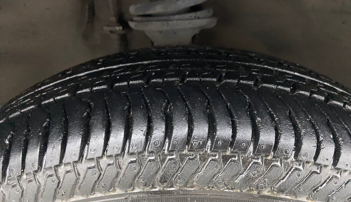 2013 Maruti Zen Estilo VXI, Petrol, Manual, 15,867 km, Right Front Tyre Tread